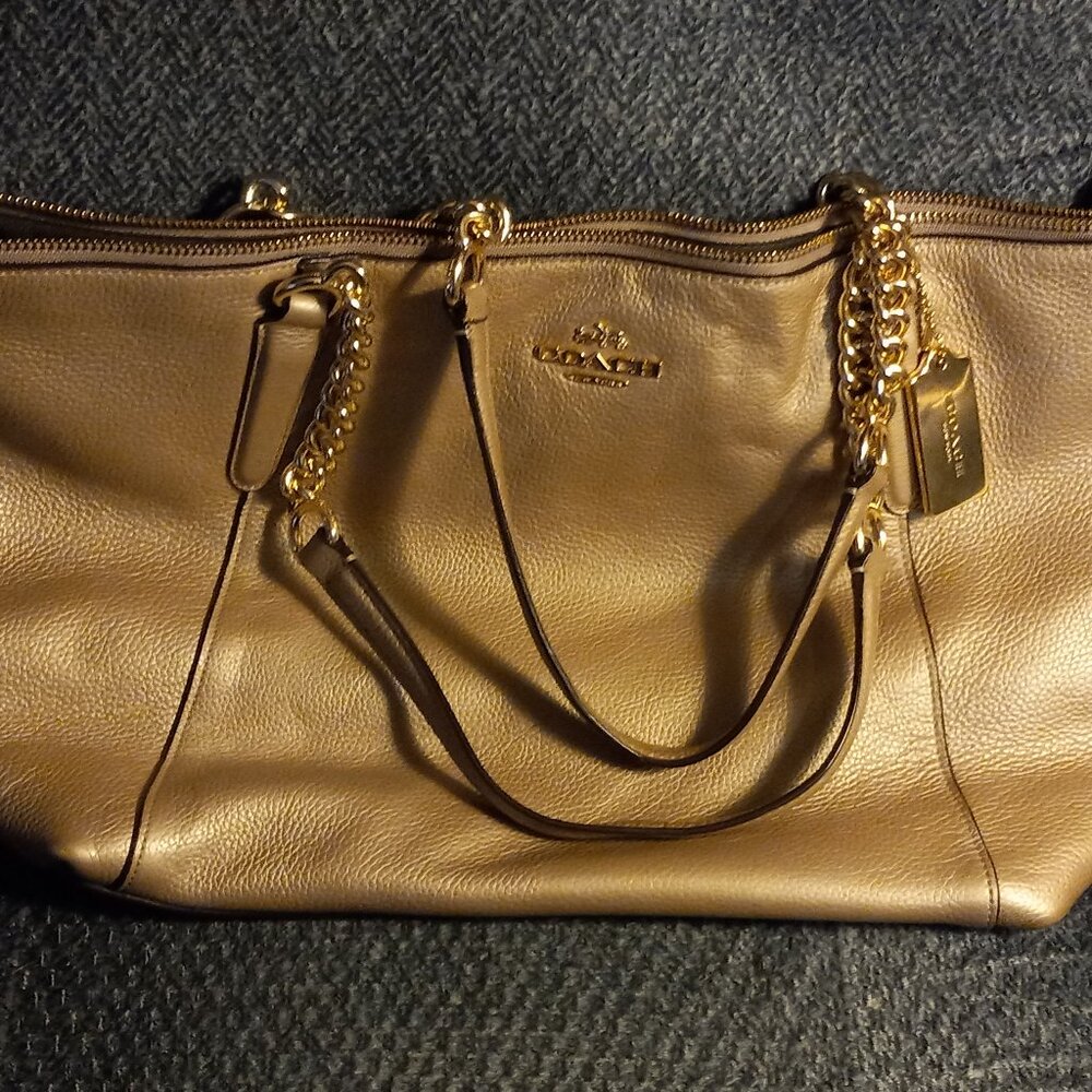 Elegant Large Genuine Leather Authentic Coach Bag